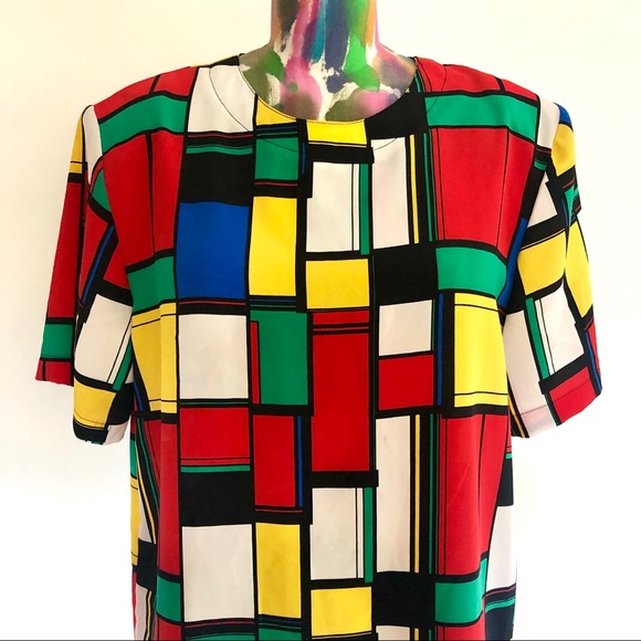 📚Vintage Geometric Print Short Sleeve Top - Picture 2 of 6